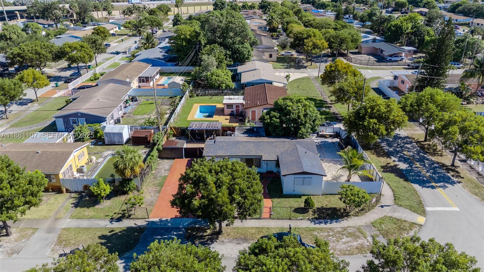 SCOTT LAKE MANOR SEC 3 - Residential