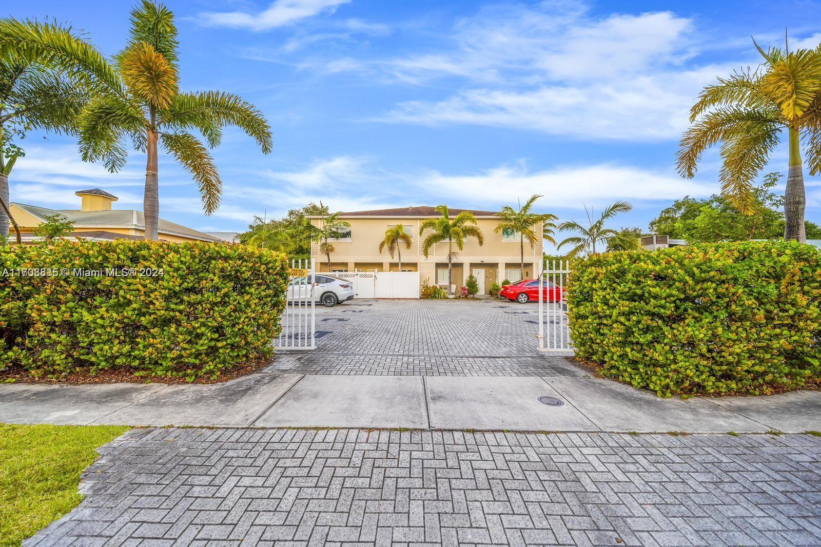 615 NW 10th Ter 1
