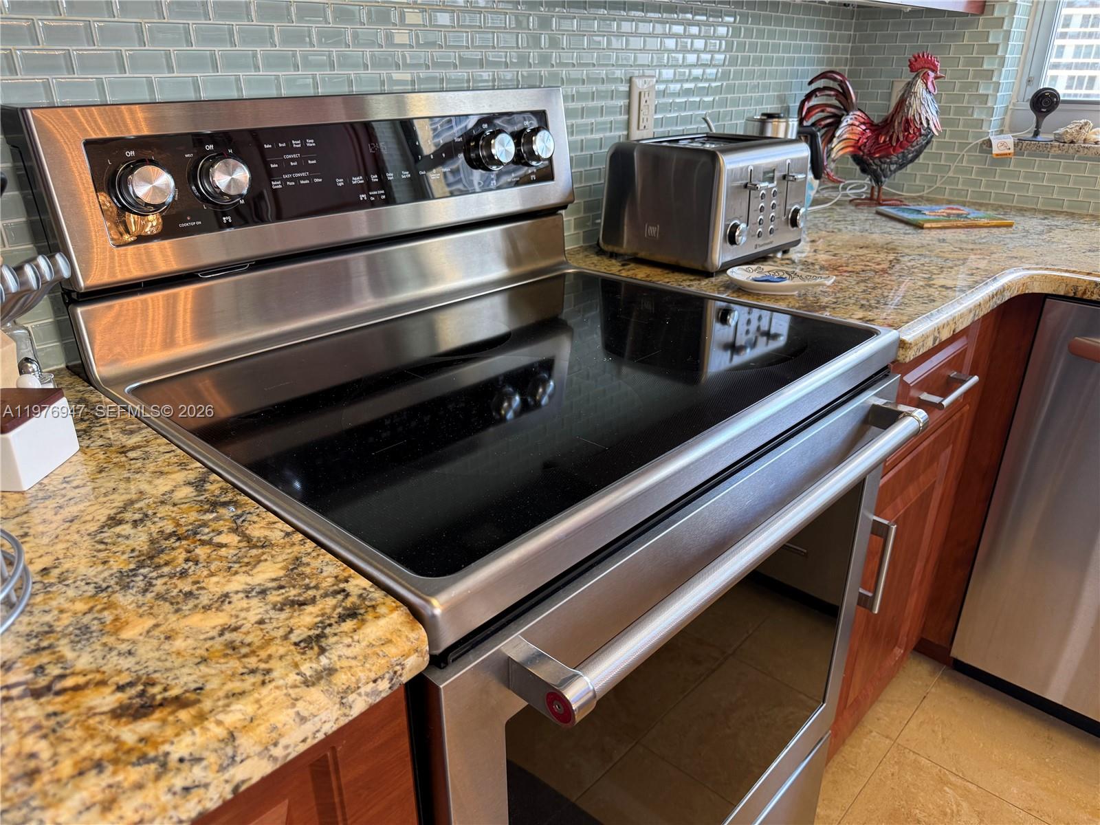 IMPERIAL TOWERS CONDO - Residential