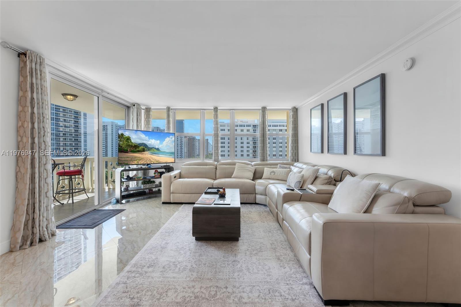 IMPERIAL TOWERS CONDO - Residential