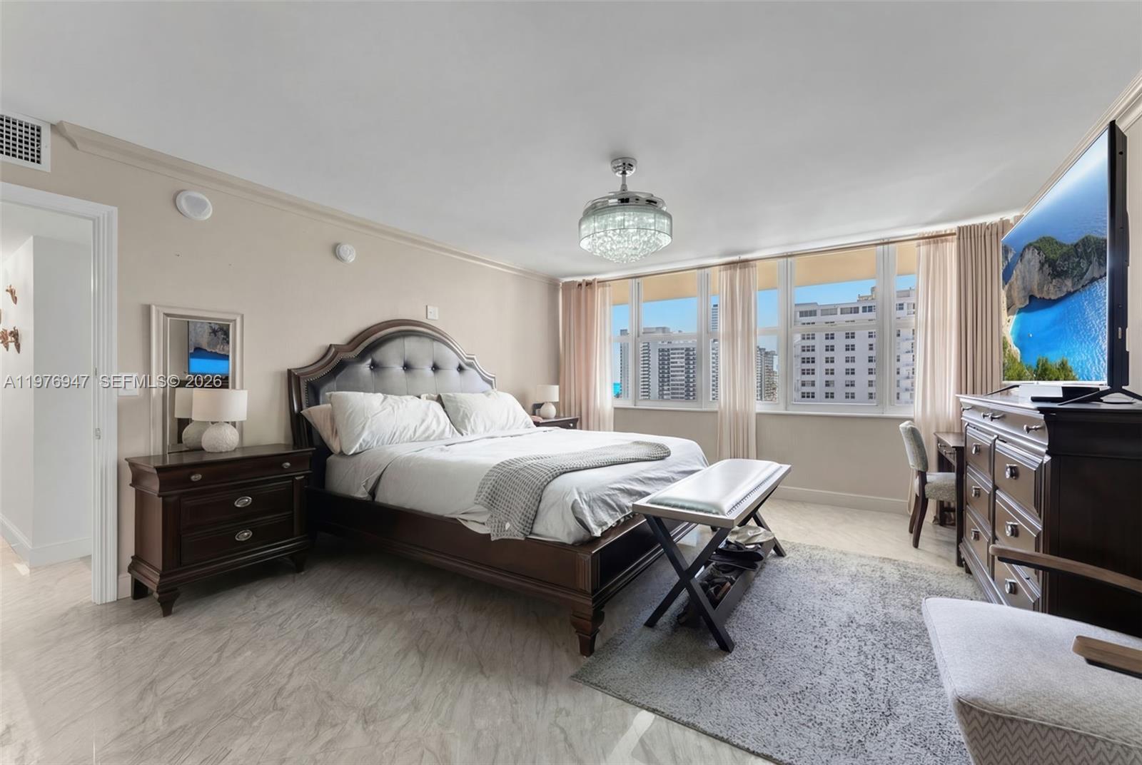 IMPERIAL TOWERS CONDO - Residential