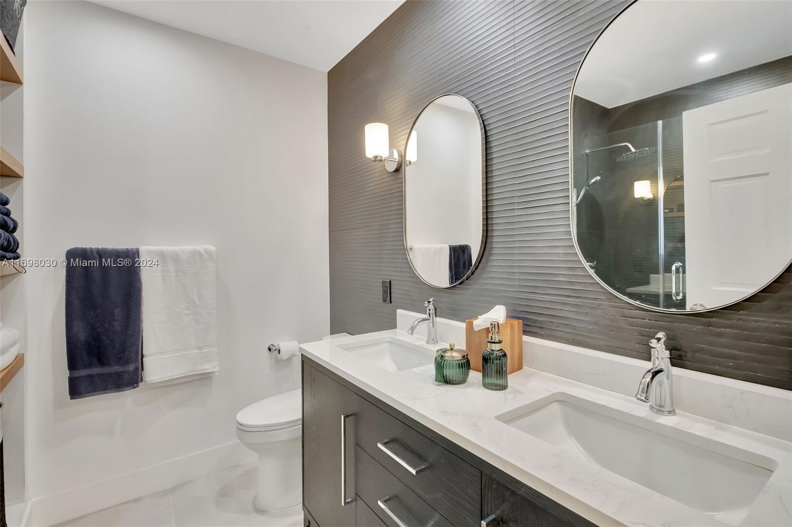 CORAL GABLES RIVIERA SEC - Residential