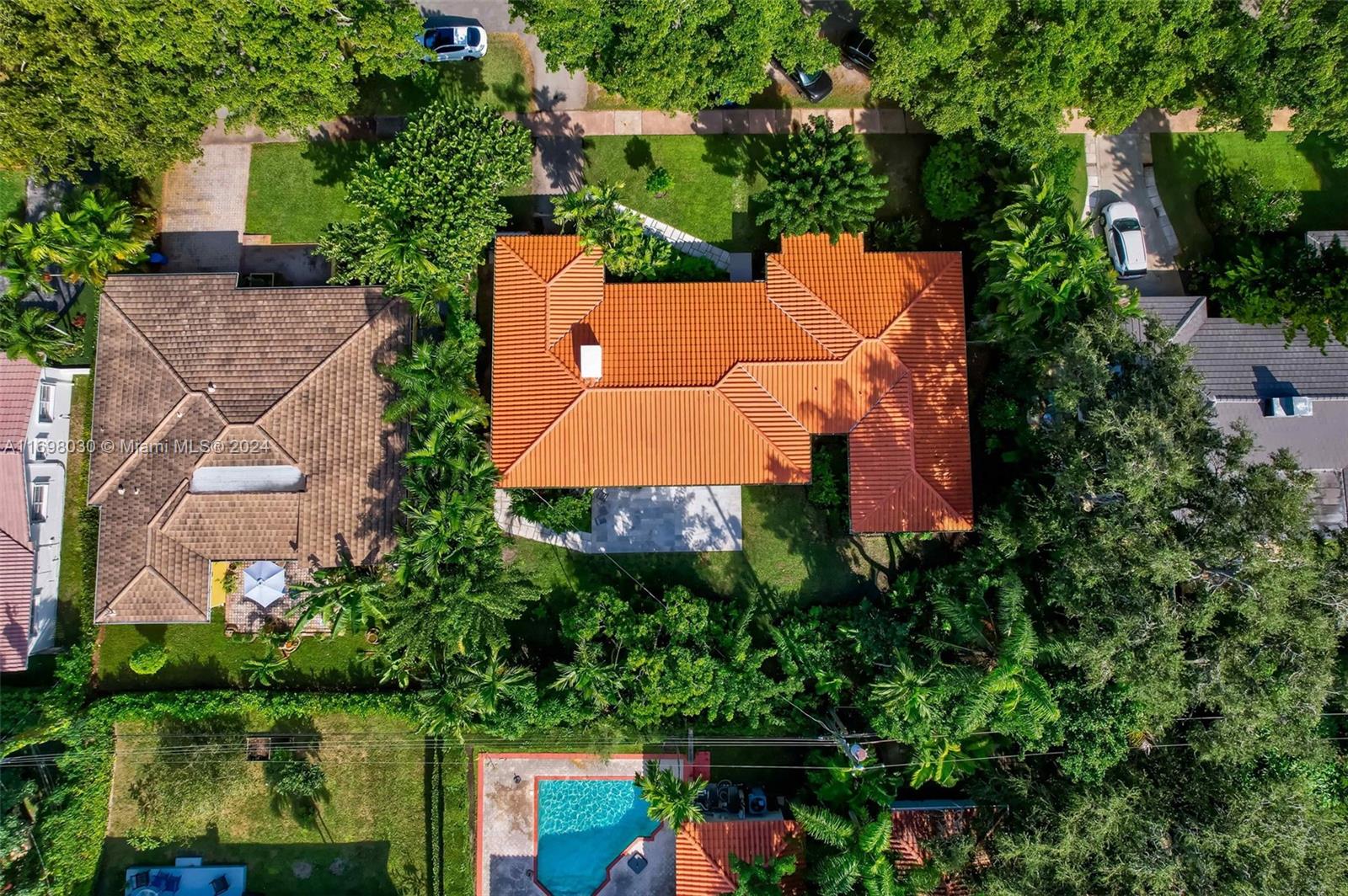 CORAL GABLES RIVIERA SEC - Residential