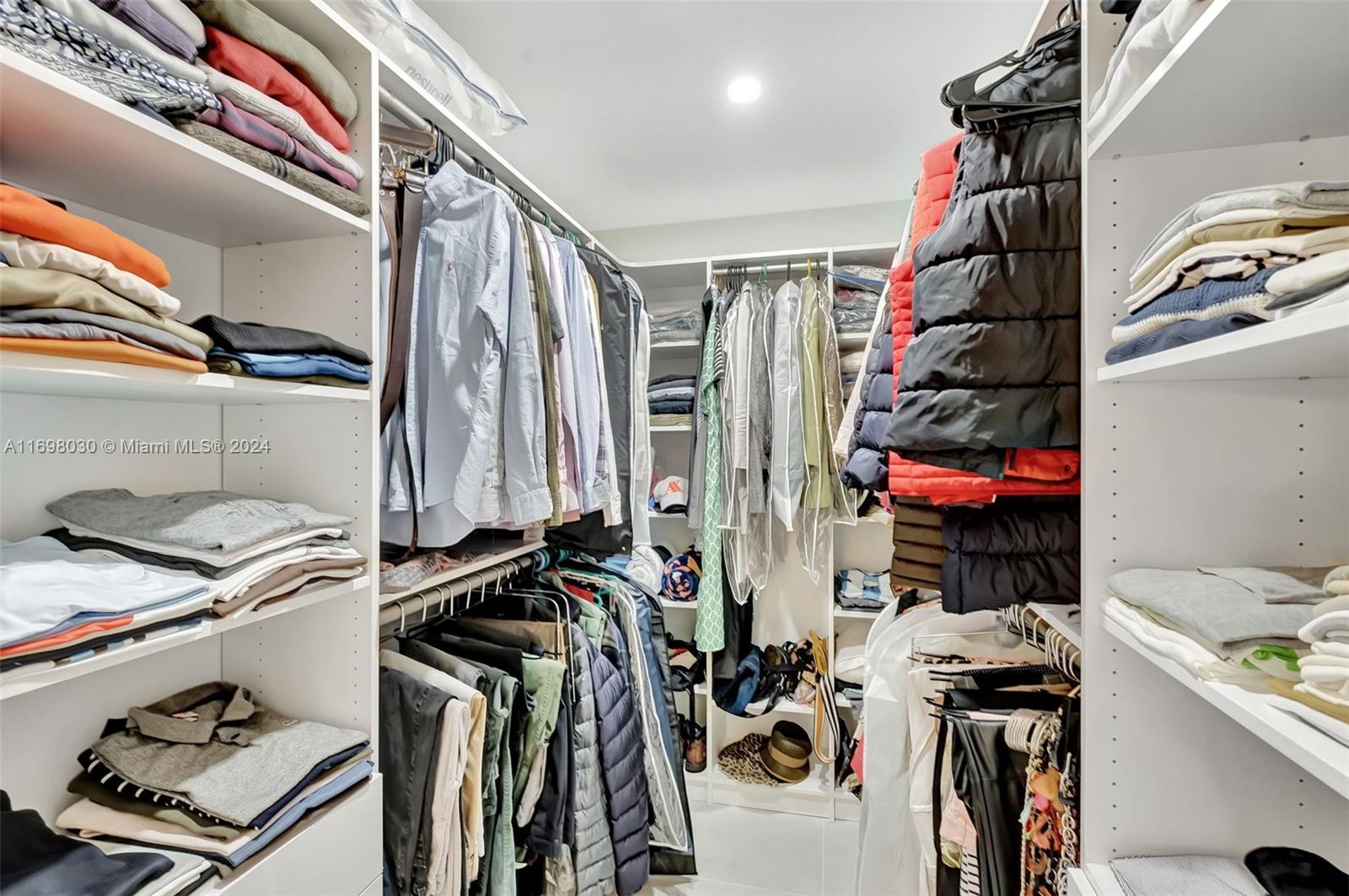 CORAL GABLES RIVIERA SEC - Residential