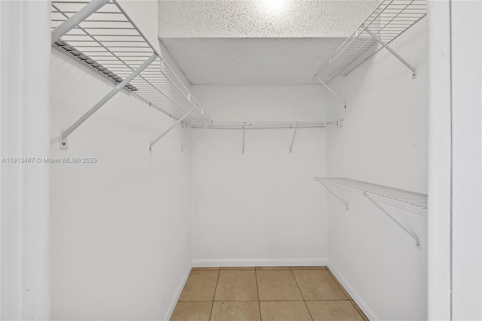 CAMINO CIRCLE CONDO - Residential Lease