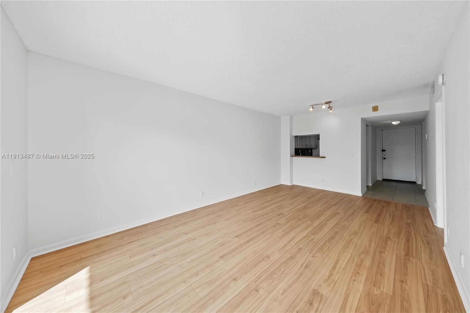 CAMINO CIRCLE CONDO - Residential Lease