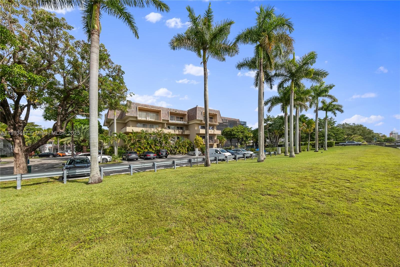 CAMINO CIRCLE CONDO - Residential Lease