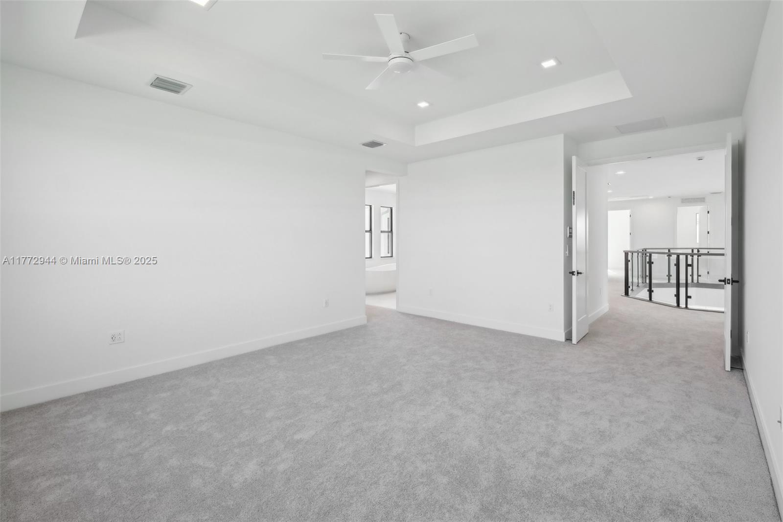 AVENIR POD - Residential Lease