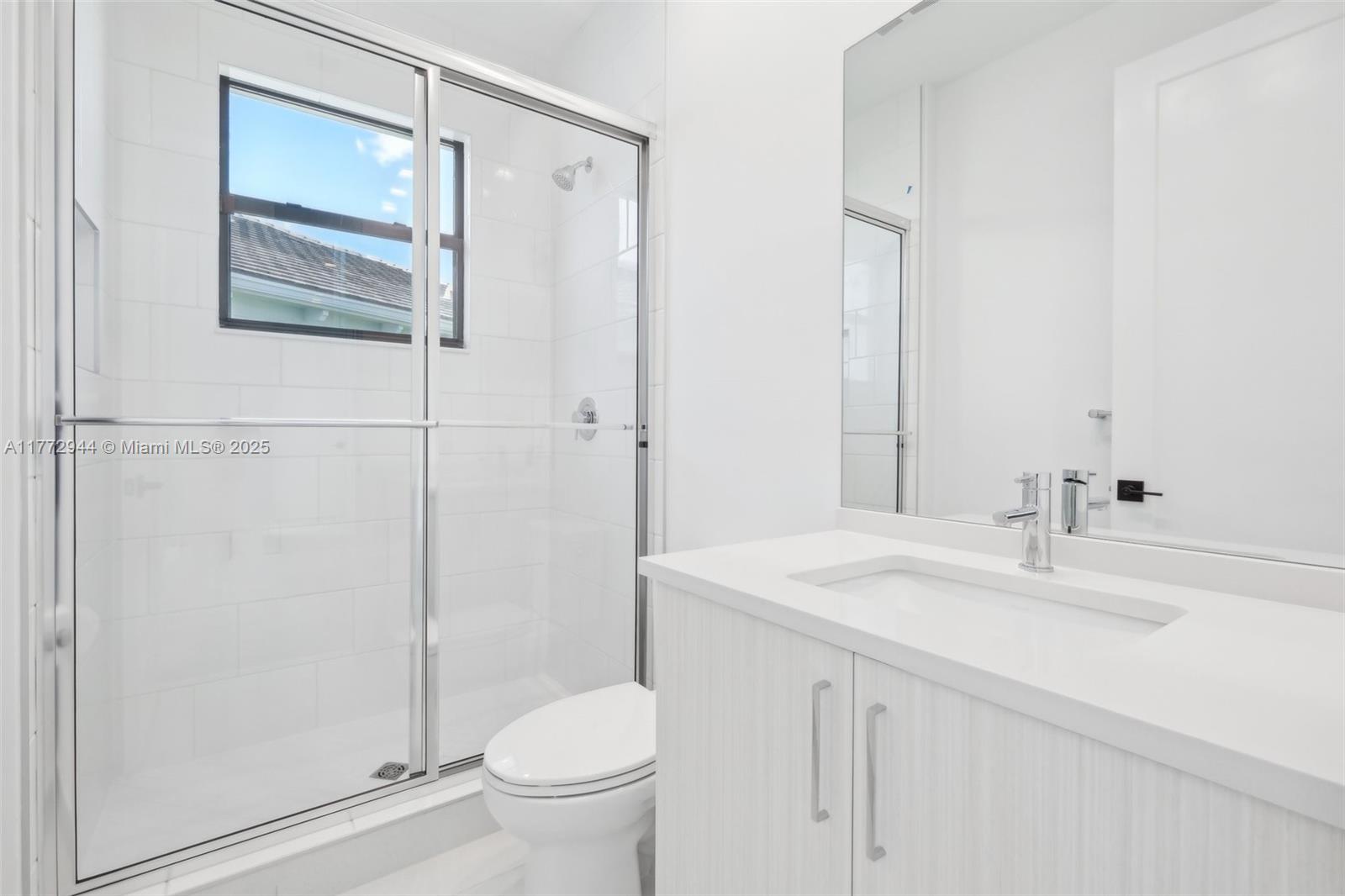 AVENIR POD - Residential Lease