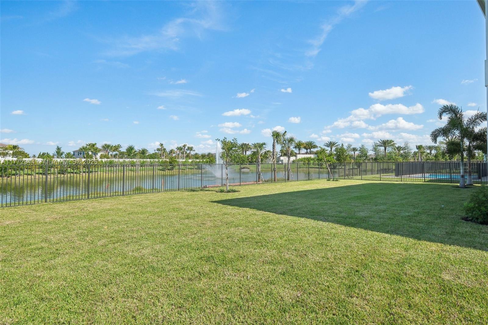 AVENIR POD - Residential Lease