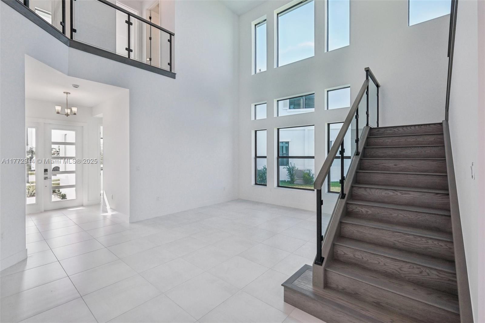 AVENIR POD - Residential Lease