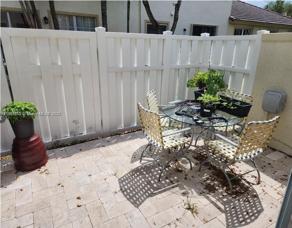 WALNUT CREEK TOWNHOMES - Residential