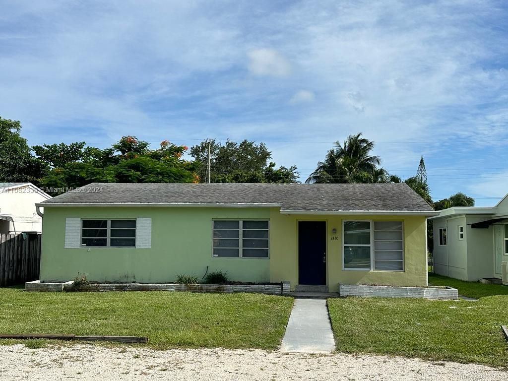 Photo of 2430 Scott St #1, Hollywood, FL 33020 (MLS # A11682336)