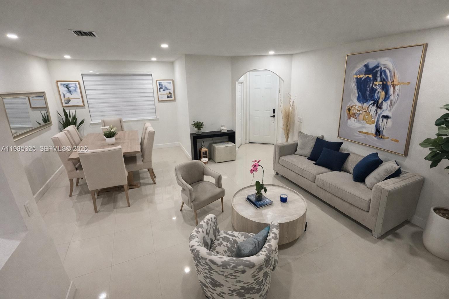 SUNSET LAKE TOWNHOMES - Residential Lease