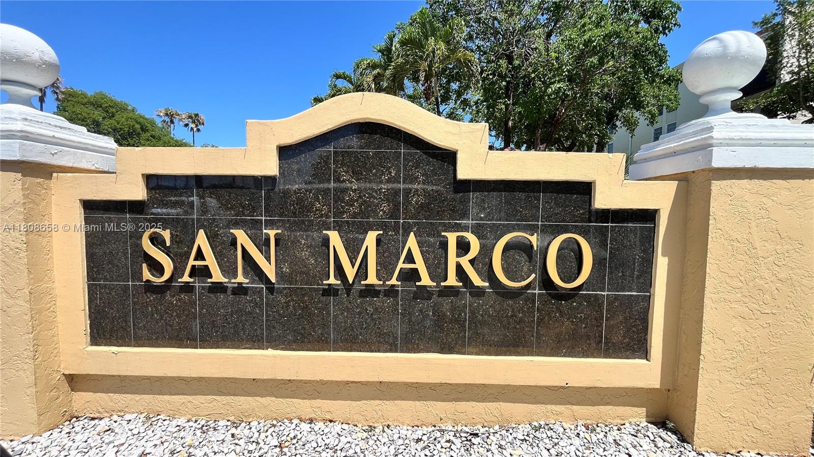 8810 Fontainebleau Blvd 104, Miami, Broward County, Florida - 2 Bedrooms  
2 Bathrooms - 