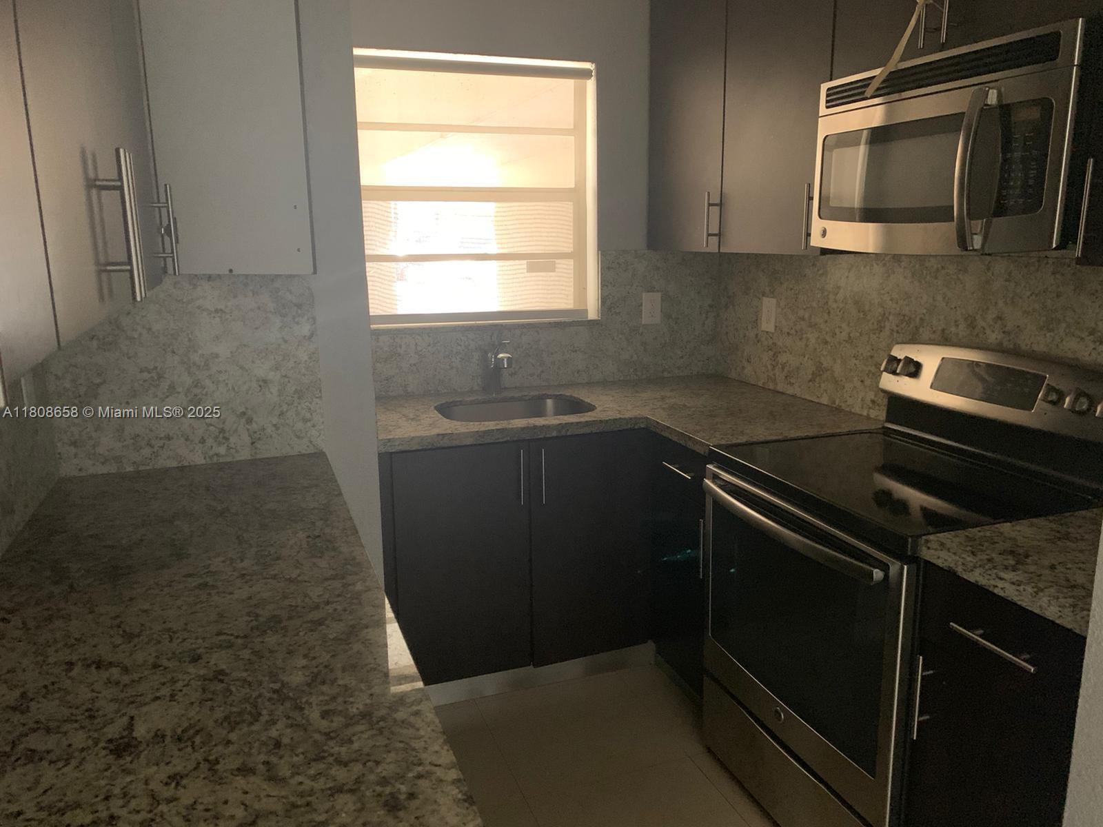 8810 Fontainebleau Blvd 104