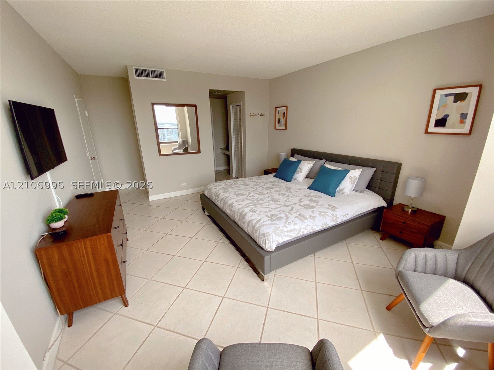 3505 S Ocean Dr 1404