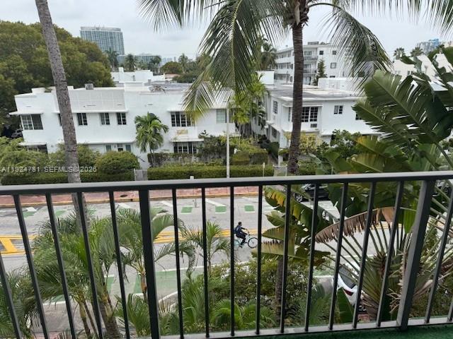 1605 Meridian Ave 401