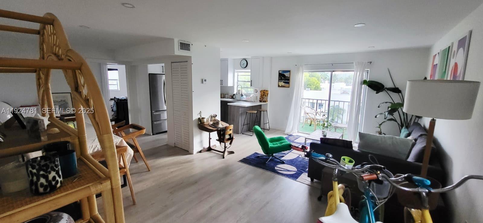 MERIDIAN TOWERS CONDO - Residential