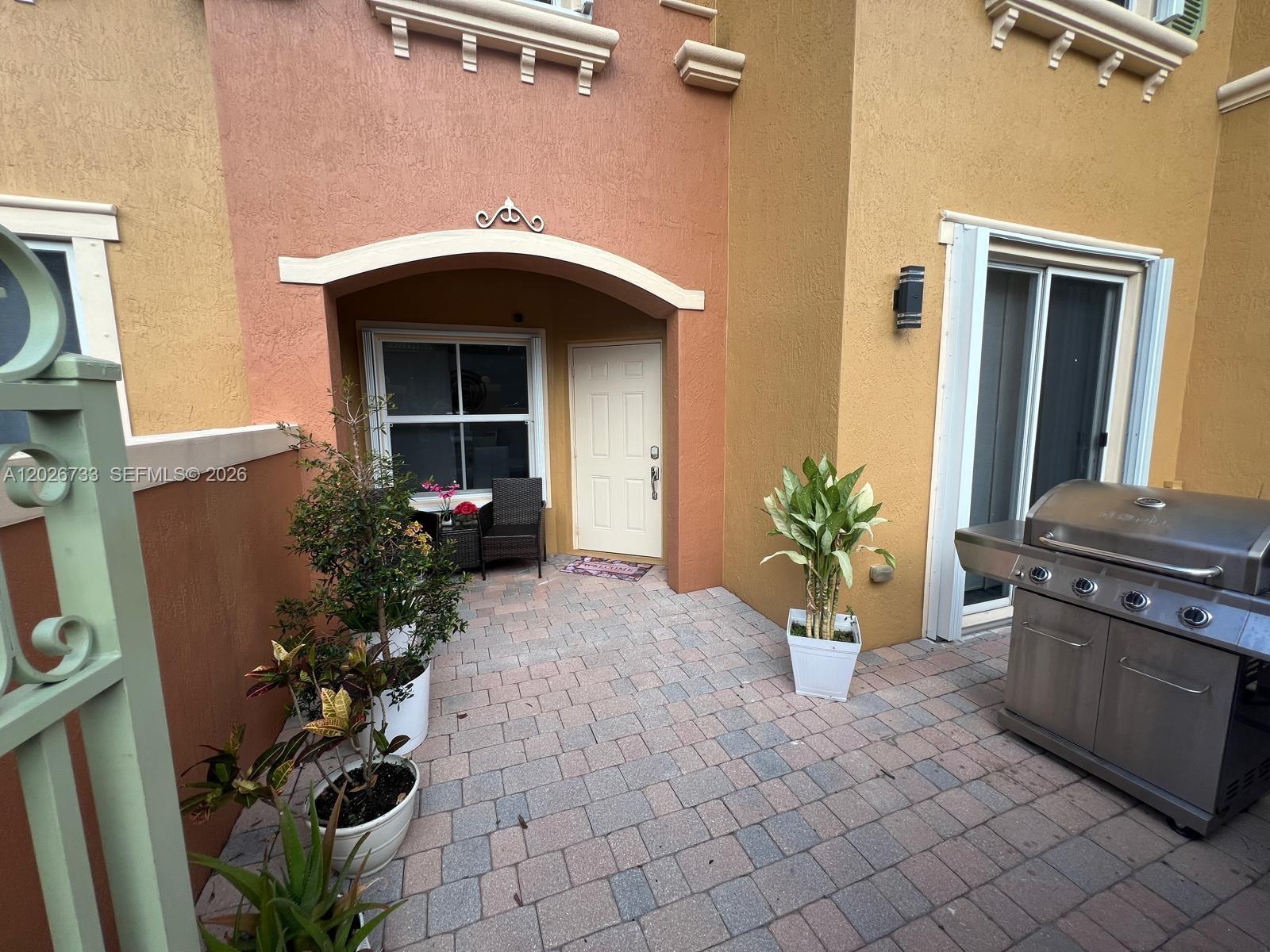 943 SW 143rd Ter 2109