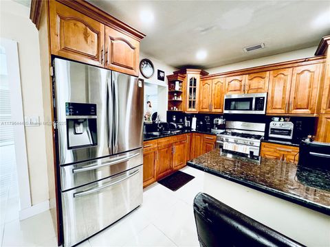 1245 SW 85th Ave Miami FL 33144