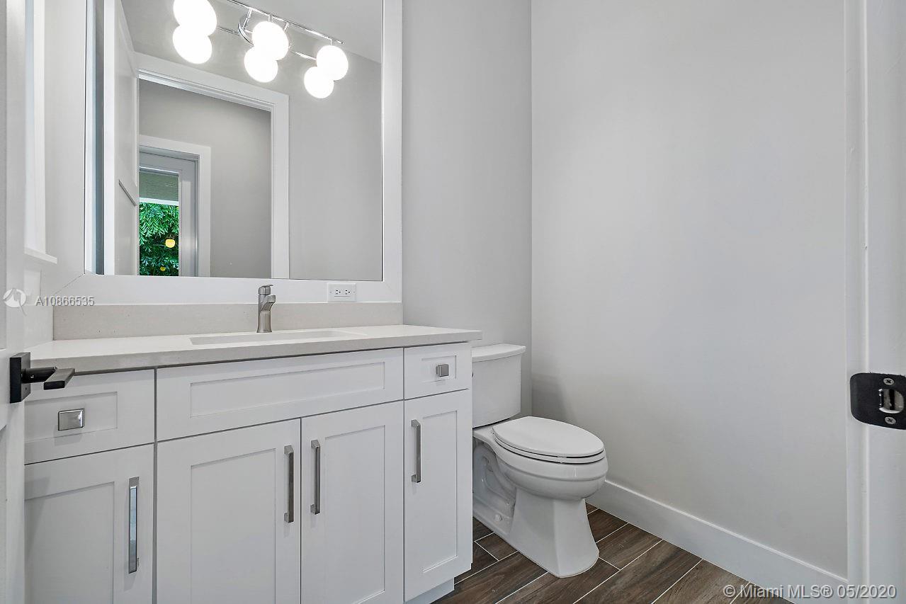 ESTATES CONDO - Residential