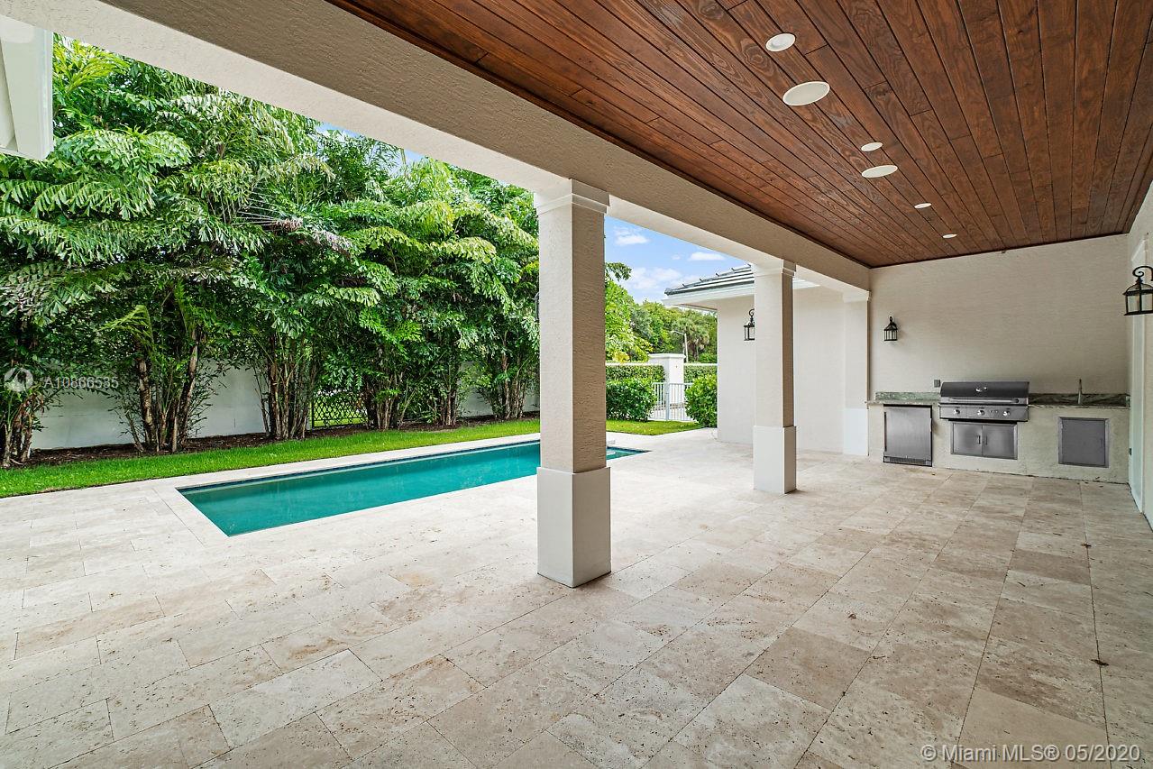 ESTATES CONDO - Residential