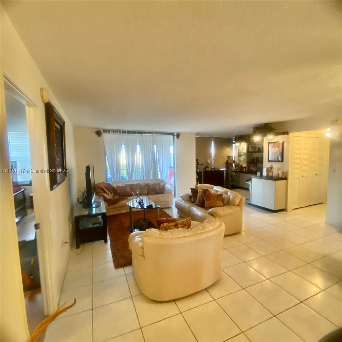 1100 Saint Charles Pl 717