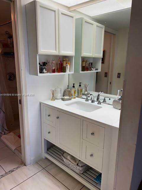 HAWTHORNE AT CENTURY VILL - Residential