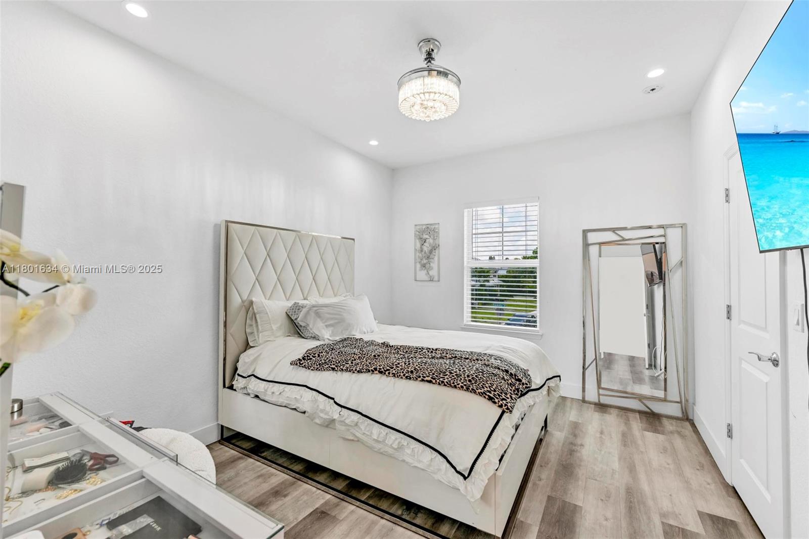 HILLCREST COUNTRY CLUB SO - Residential