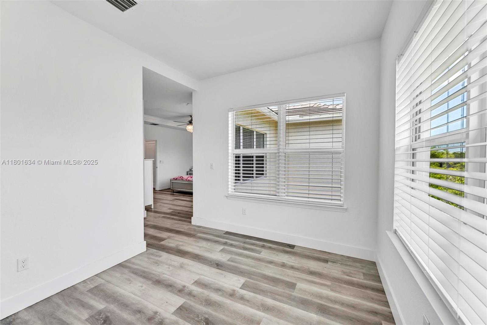 HILLCREST COUNTRY CLUB SO - Residential