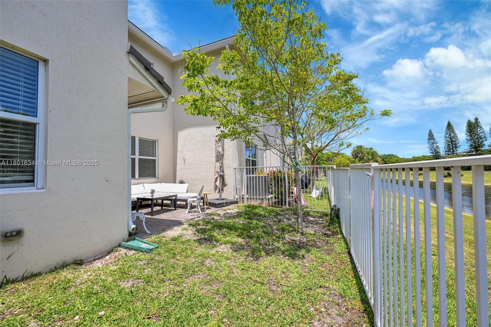 HILLCREST COUNTRY CLUB SO - Residential