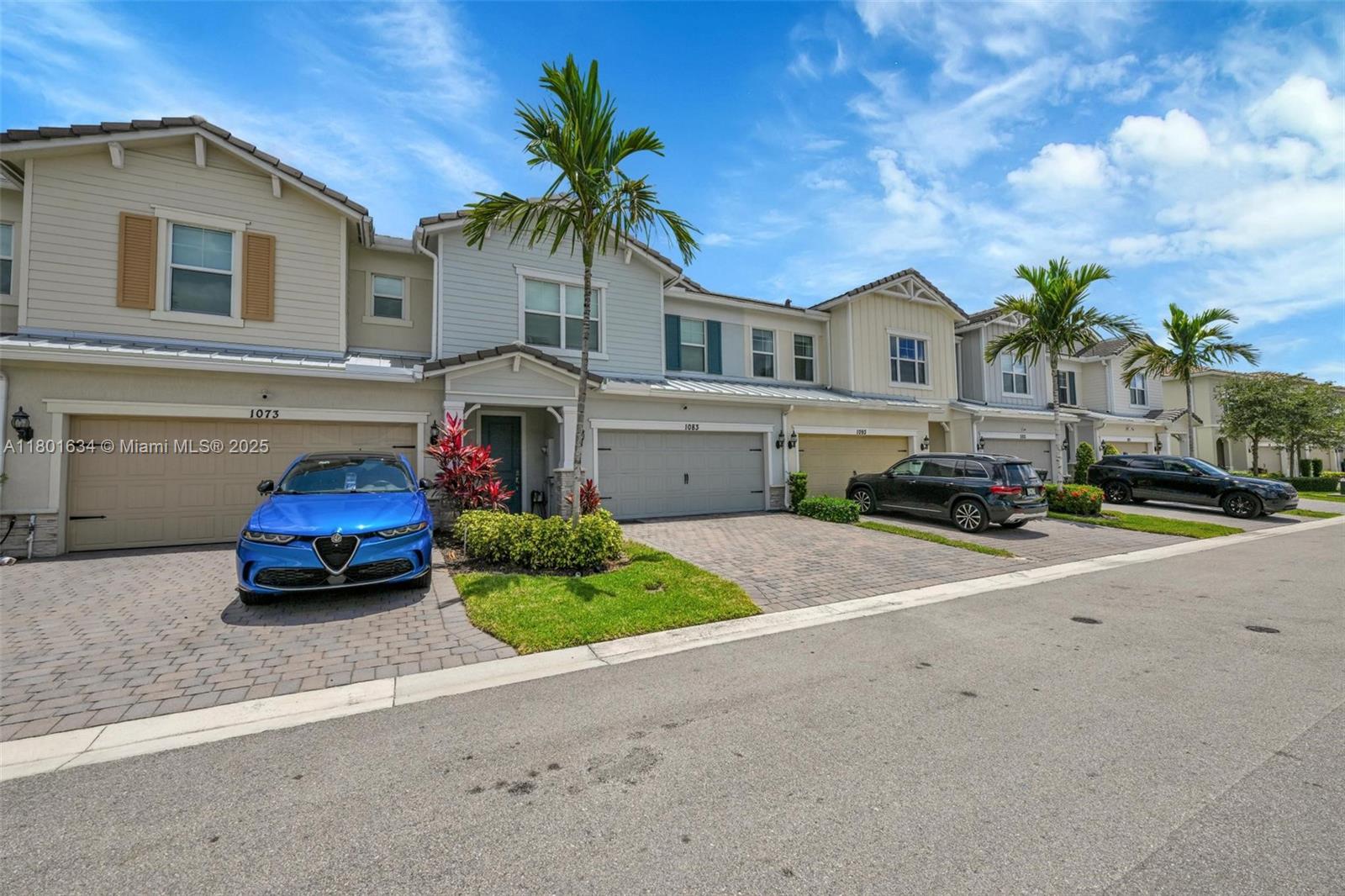 HILLCREST COUNTRY CLUB SO - Residential