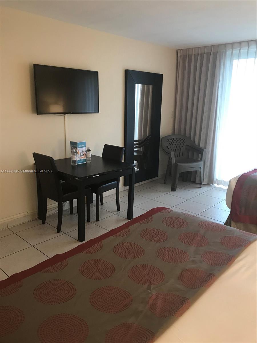 THE AVENTURA BEACH CLUB C - Residential