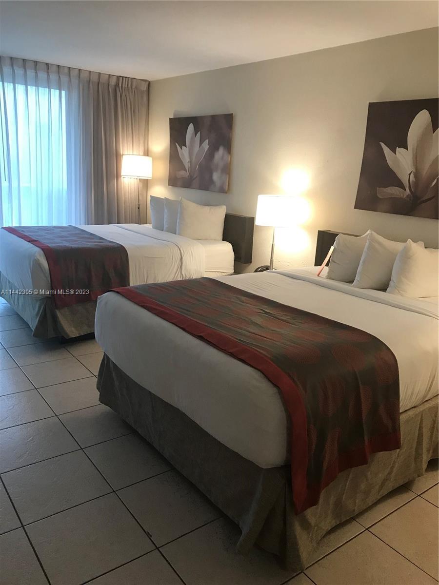 THE AVENTURA BEACH CLUB C - Residential