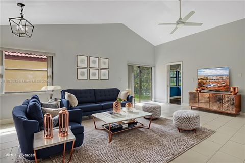 640 SW 113th Ter Pembroke Pines FL 33025