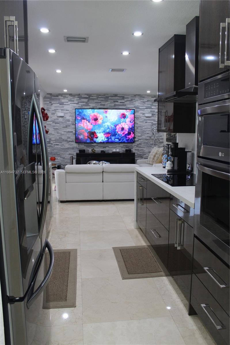 JEANNIE FOREST - Residential