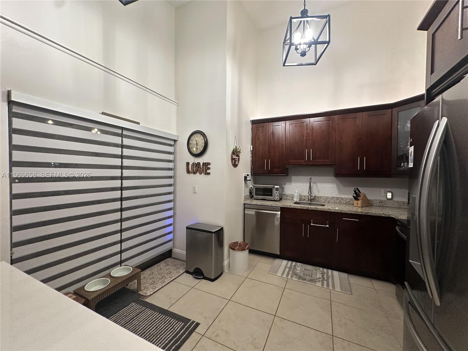 6795 SW 152nd Ct 37-95