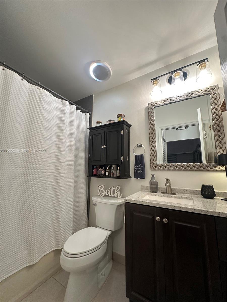 WESTWIND LAKES GARDEN HOM - Residential