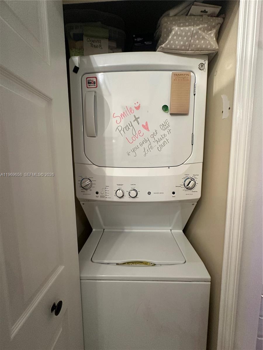 WESTWIND LAKES GARDEN HOM - Residential