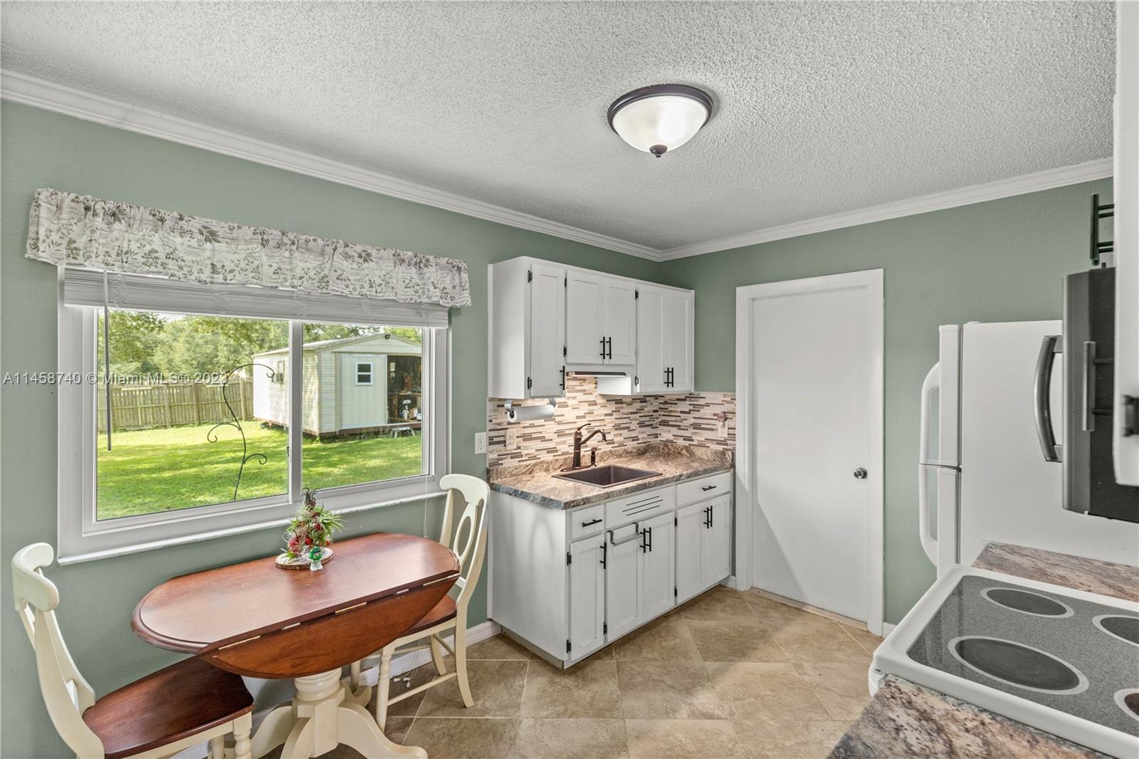 SILVER SPGS SHORES UN 28 - Residential