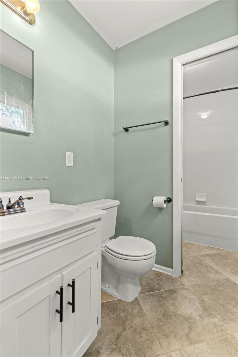 SILVER SPGS SHORES UN 28 - Residential