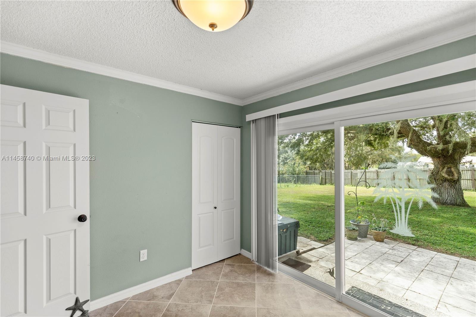 SILVER SPGS SHORES UN 28 - Residential