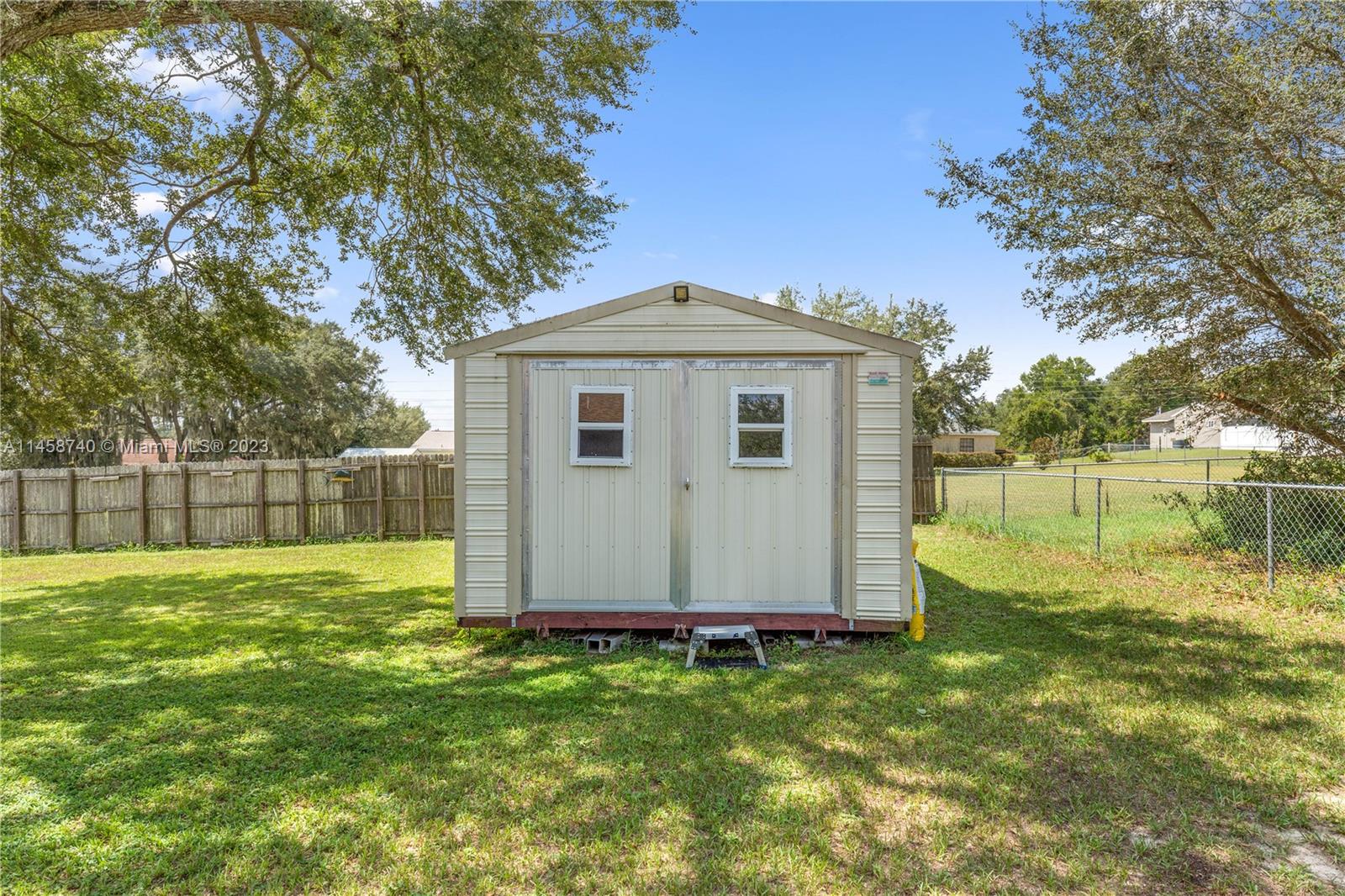 SILVER SPGS SHORES UN 28 - Residential