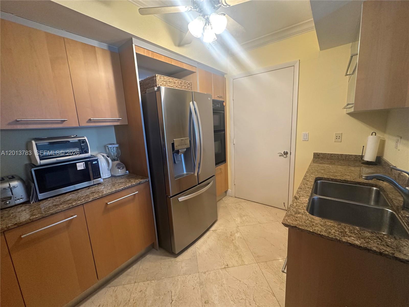 18911 Collins Ave 1602