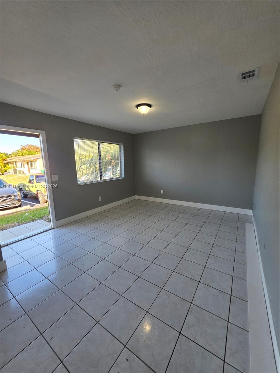 SEAPINES - Residential