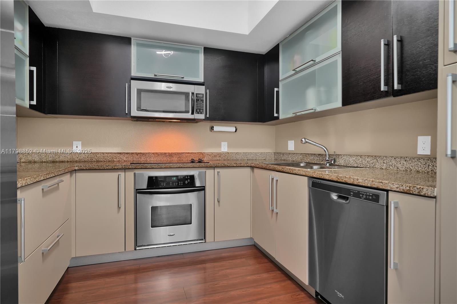 500 NE 29th St 1001