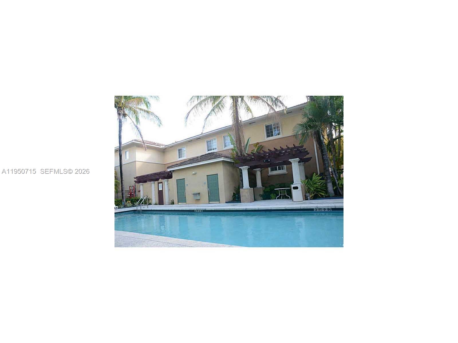2931 NE 185th St 1101, Aventura, FL, 33180/$292,000 1 2931 NE 185th St 1101