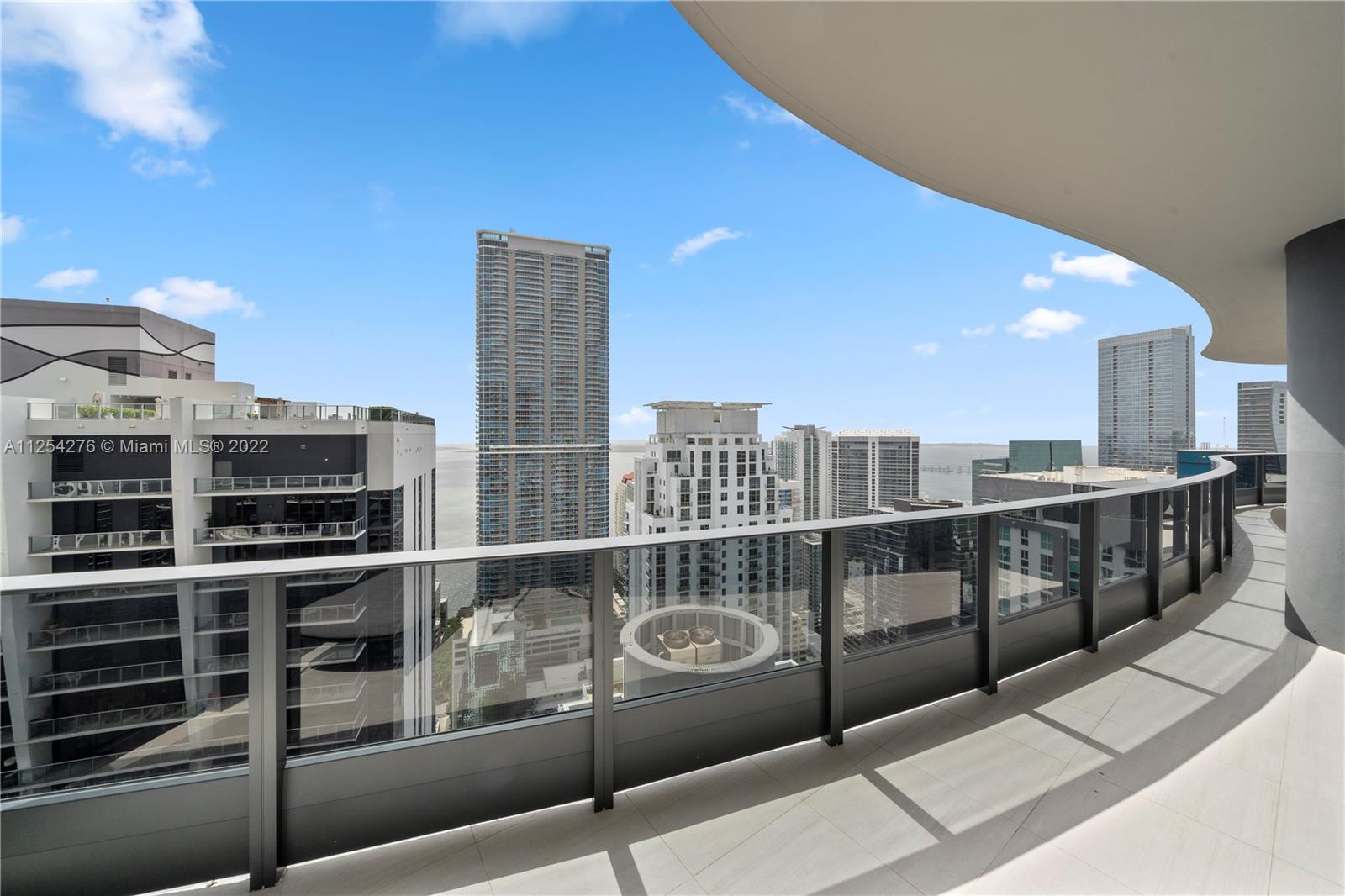Photo 11 of 42 of 1000 Brickell Plz PH5001 condo