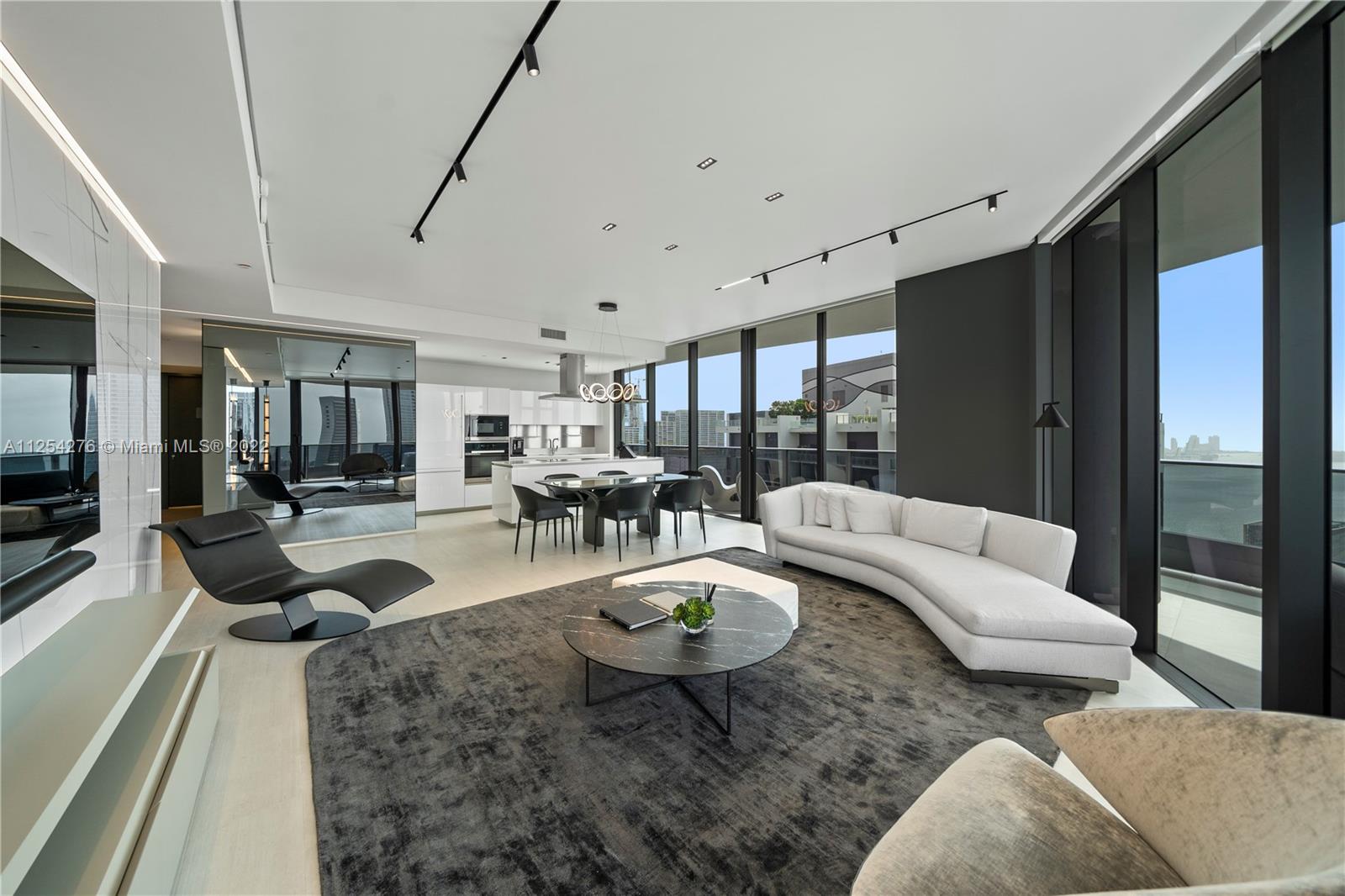 Photo 1 of 42 of 1000 Brickell Plz PH5001 condo